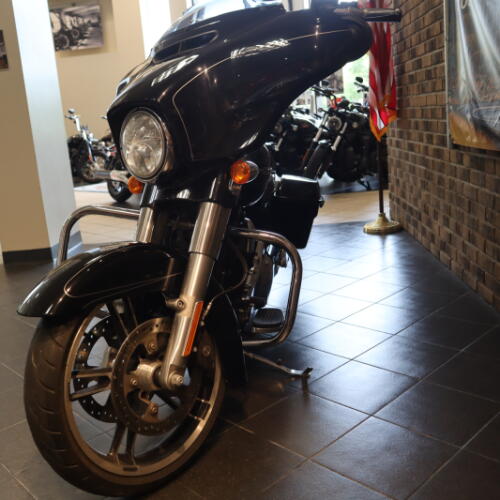 2016 Street Glide® Special (FLHXS) thumb 0