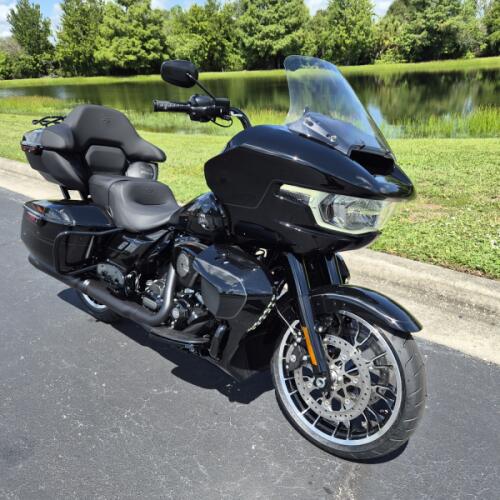 FLTRXL 2026 Road Glide Limited thumb 2