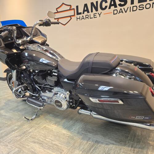 2026 Harley-Davidson® Road Glide® Midnight Ember FLTRX thumb 0