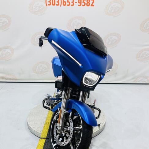 2026 Street Glide® FLHX thumb 1