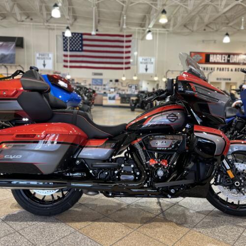 FLHXLSE 2026 CVO Street Glide Limited thumb 3