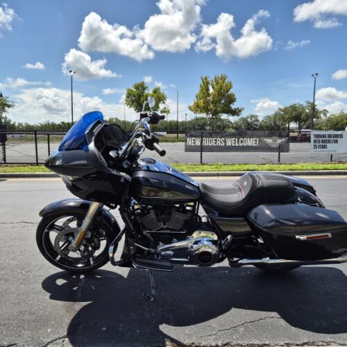 FLTRX 2026 Road Glide® thumb 0