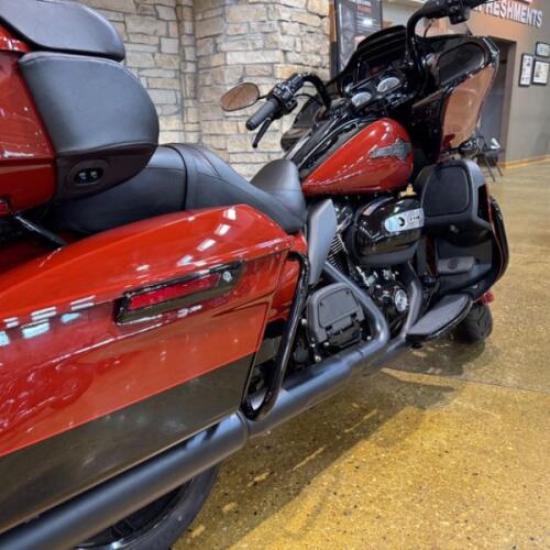 Harley-Davidson® Road Glide™ Limited 2024 FLTRK RED ROCK/VIVID thumb 2