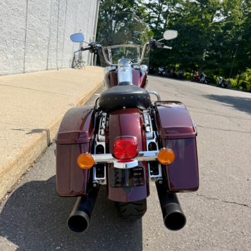 2018 FLHR Road King® thumb 1