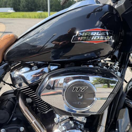 2024 Harley-Davidson® Road Glide® Vivid Black thumb 0