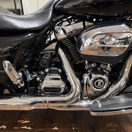 FLTRXS 2017 Road Glide® Special thumb 3