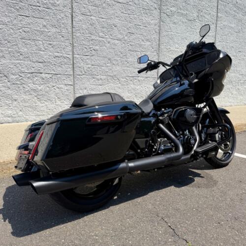 2025 FLTRX Road Glide™ thumb 3