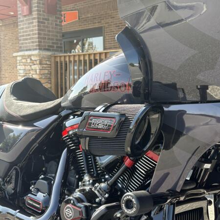2026 CVO Road Glide ST Inferno Gray thumb 2