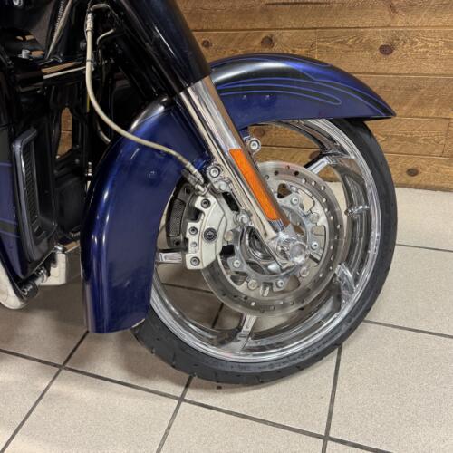2016 Harley-Davidson® CVO™ Street Glide® Black Licorice with Midnight Cobalt Flames FLHXSE thumb 1