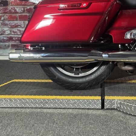 FLTRXS 2017 Road Glide® Special thumb 0
