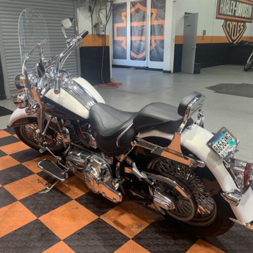 2007 Harley-Davidson Softail Deluxe FLSTN thumb 1