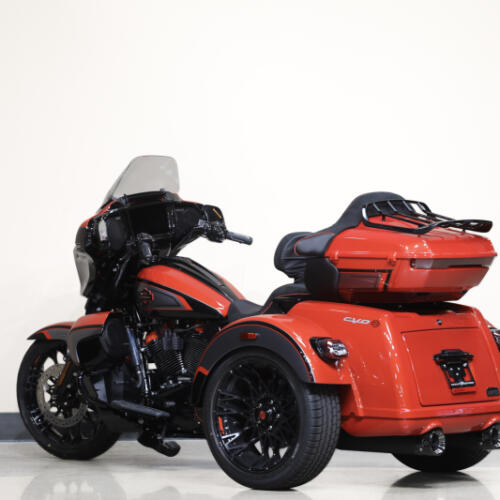 Harley-Davidson® CVO Street Glide 3 Limited 2026 thumb 0
