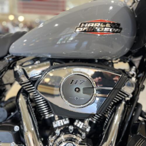 FLTRX 2026 Road Glide® thumb 2