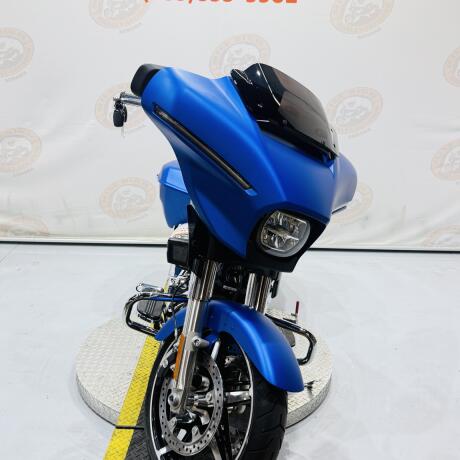 2026 Street Glide® FLHX thumb 2