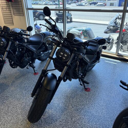 2025 Honda Rebel® 300 thumb 2