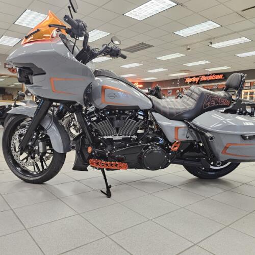 FLTRX 2026 Road Glide® thumb 0