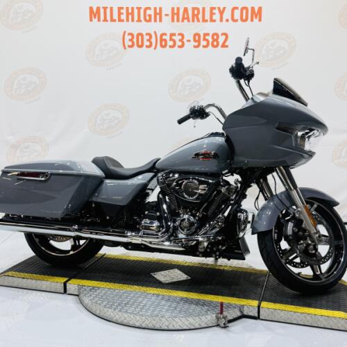 2026 Road Glide® FLTRX thumb 2