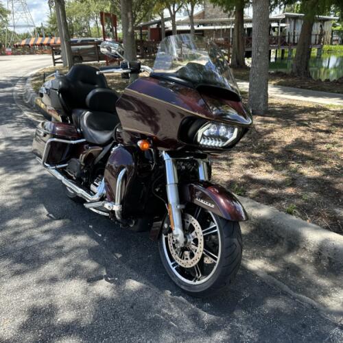 2021 Harley-Davidson® Road Glide® Limited Midnight Crimson thumb 3