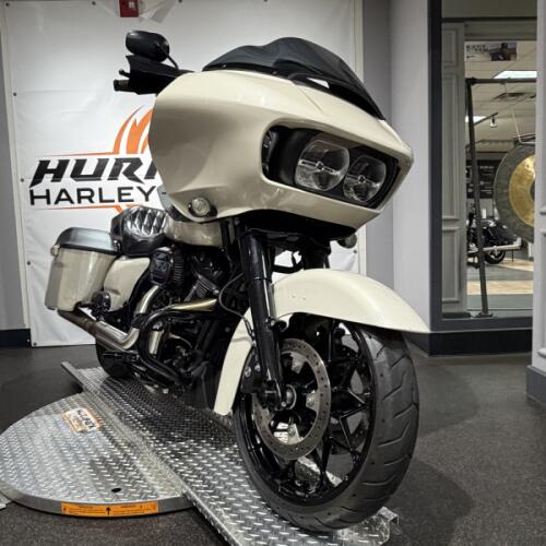 FLTRXS 2022 Road Glide® Special thumb 3