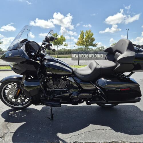 FLTRXL 2026 Road Glide Limited thumb 0