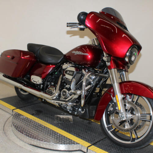2017 Harley-Davidson Street Glide Special Grand American Touring FLHXS thumb 2