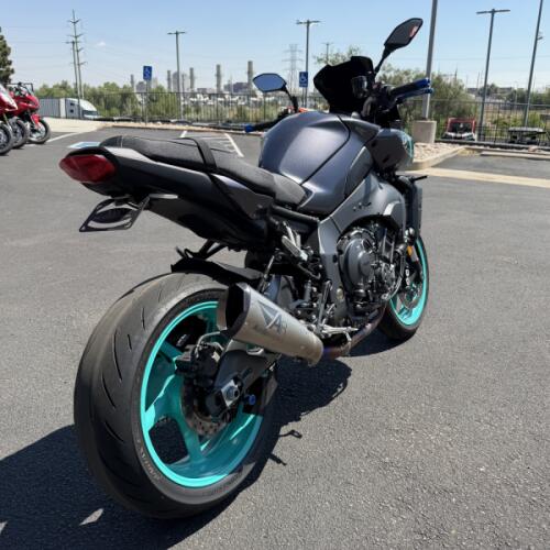  2024 Yamaha MT-10 thumb 2