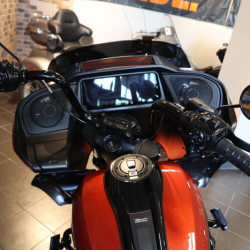 2024 Road Glide® (FLTRX) thumb 1