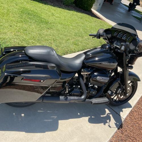 FLHXS 2018 Street Glide® Special thumb 1
