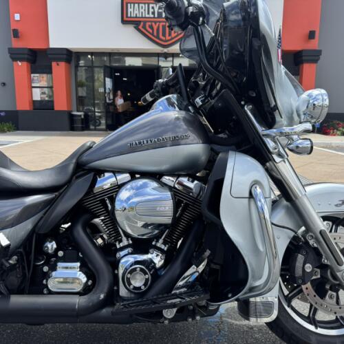 2014 Harley-Davidson® Ultra Limited thumb 1