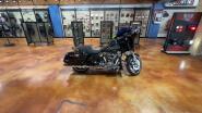 Harley-Davidson® Street Glide® 2026 FLHX Midnight Ember Chrome Trim