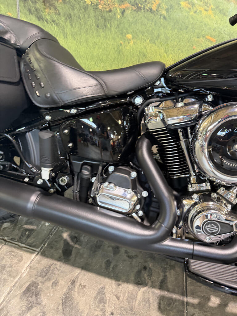 2026 Harley-Davidson® Heritage Classic®, photo 5