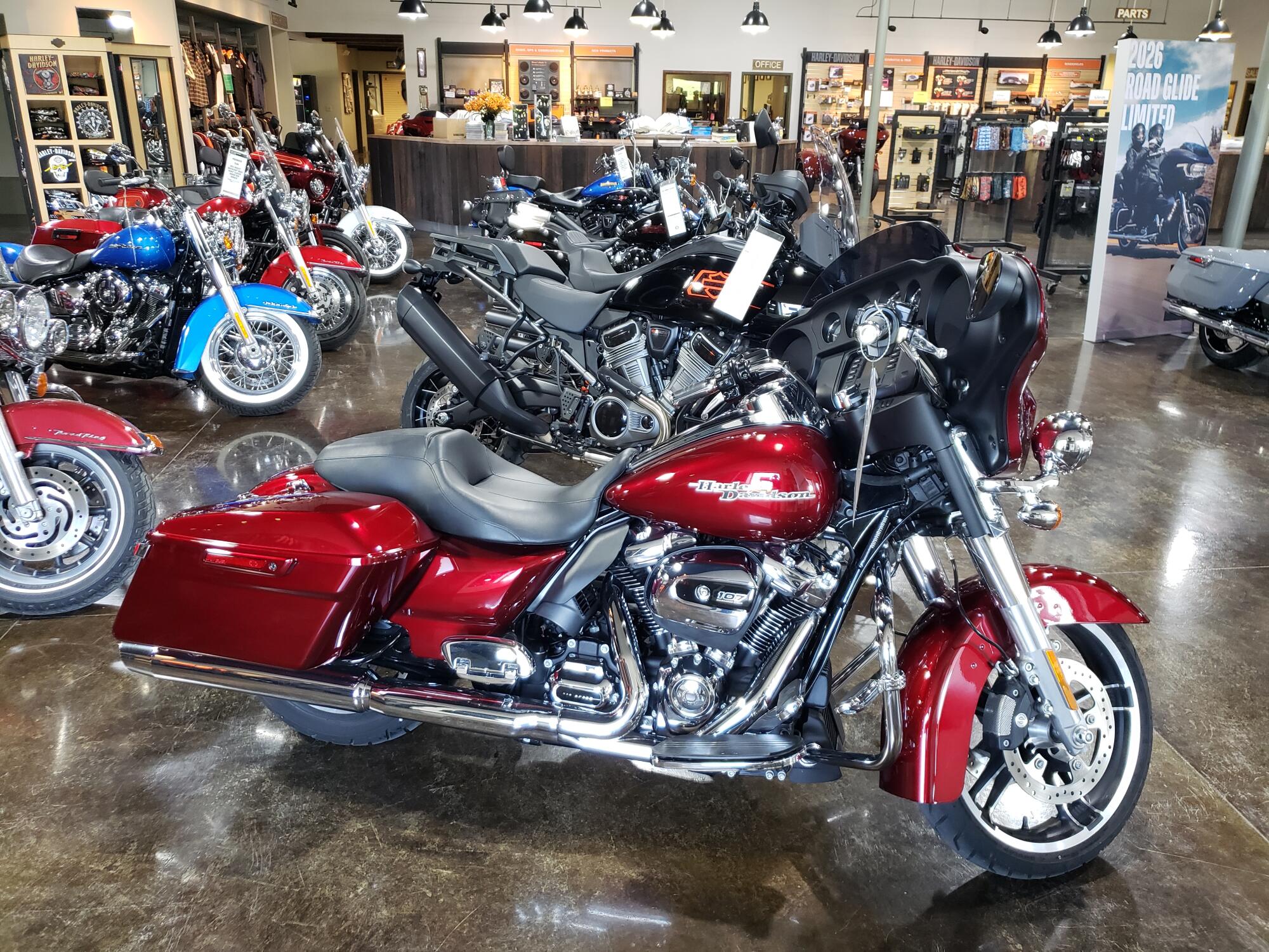 2017 Harley-Davidson® Street Glide® VELOCITY RED