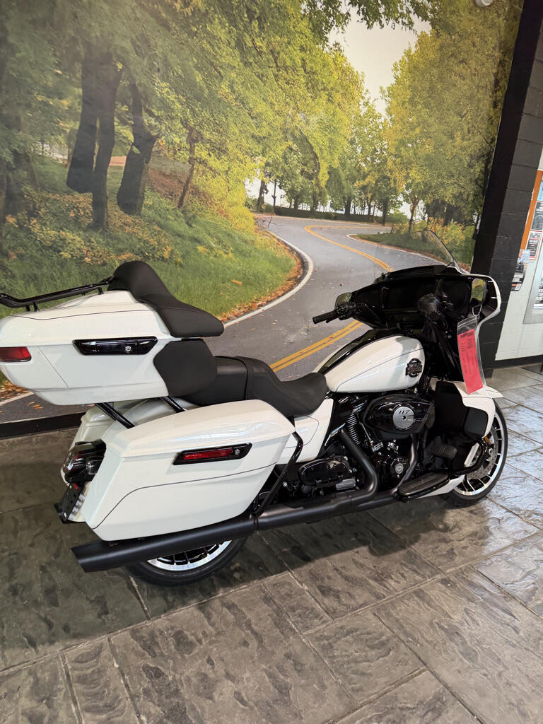 2026 Harley-Davidson® Street Glide Limited No Gimmicks, No Hidden Fees, photo 25