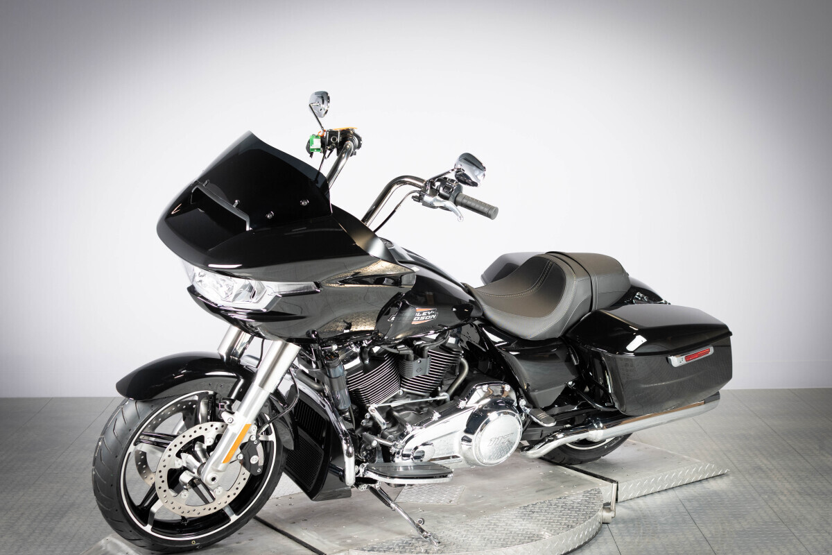 2026 Harley-Davidson® Road Glide™ FLTRX, photo 5