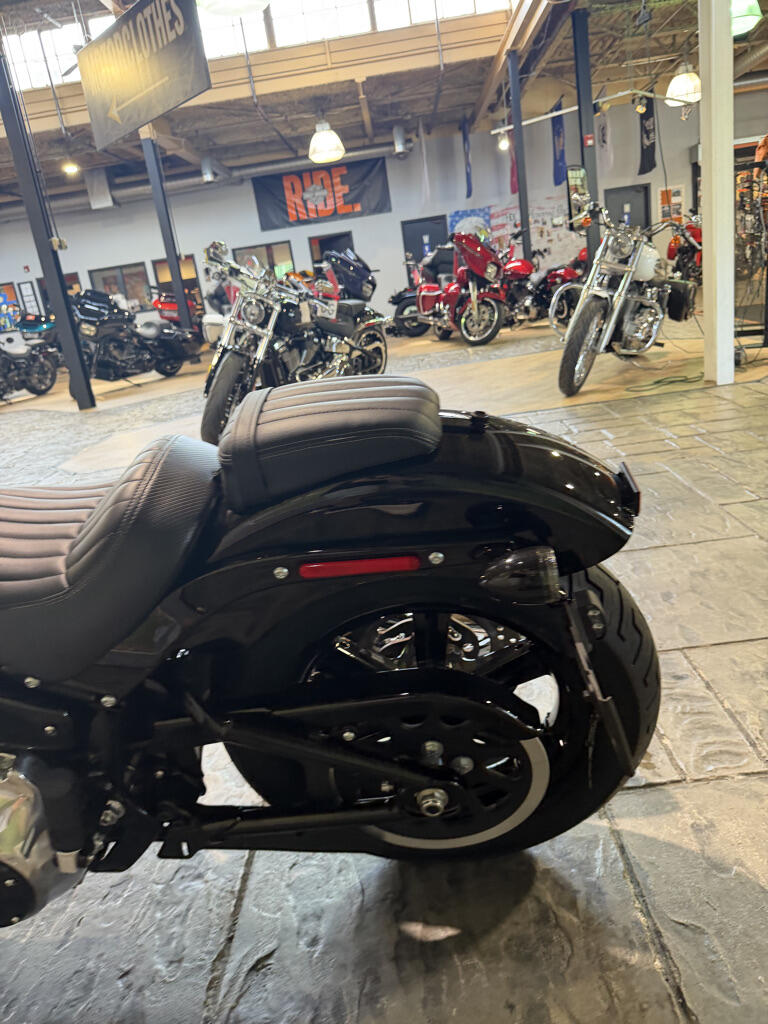 2026 Harley-Davidson® Street Bob® No Gimmicks, No Hidden Fees, photo 13