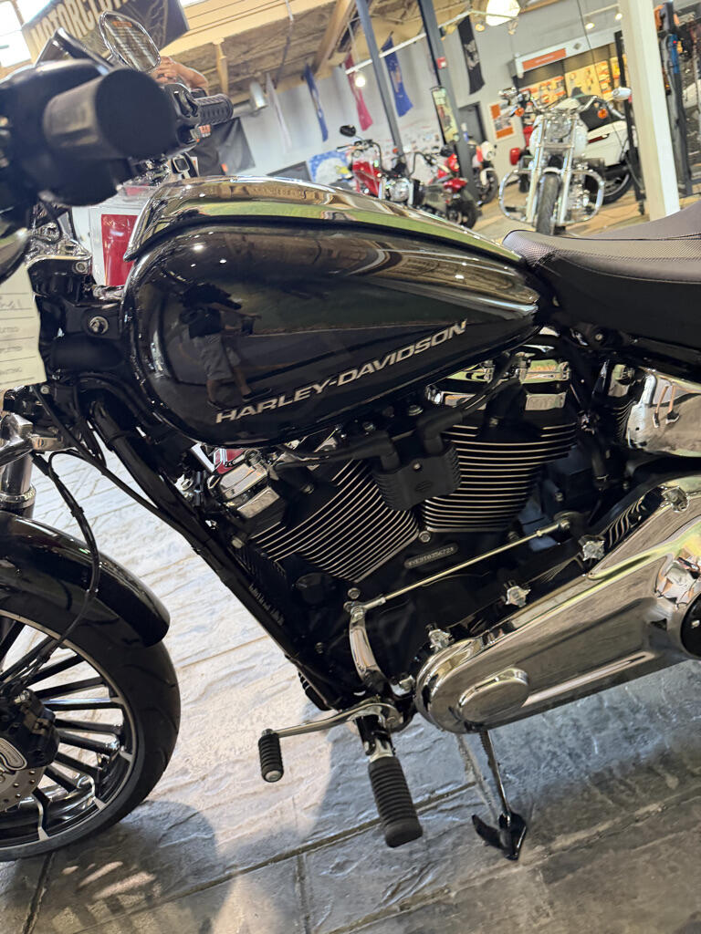 2026 Harley-Davidson® Breakout®, photo 10