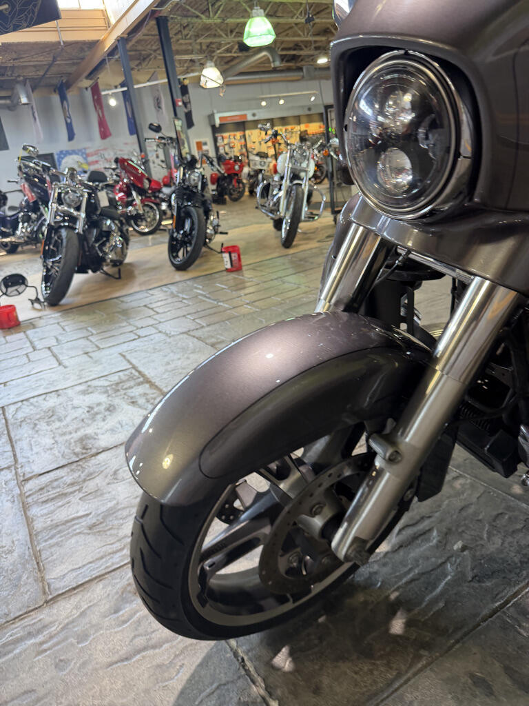 2015 Harley-Davidson® Street Glide® Special No Gimmicks, No Hidden Fees, photo 10