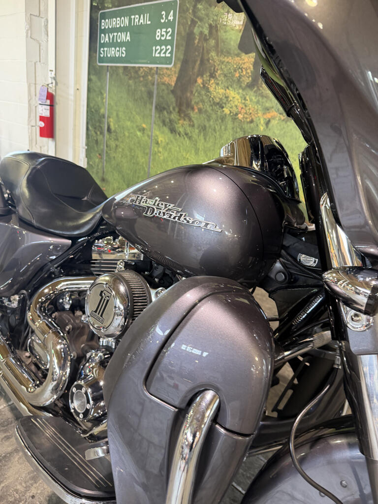 2015 Harley-Davidson® Street Glide® Special No Gimmicks, No Hidden Fees, photo 2