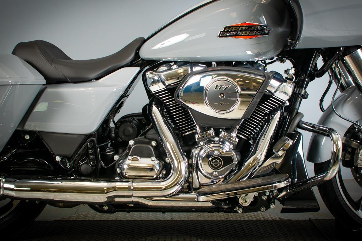 2026 Harley-Davidson® Road Glide™ FLTRX, photo 11