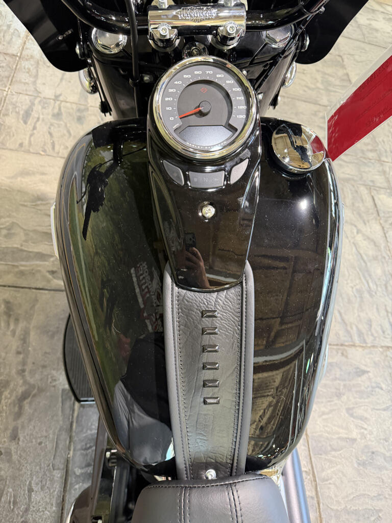 2026 Harley-Davidson® Heritage Classic®, photo 15