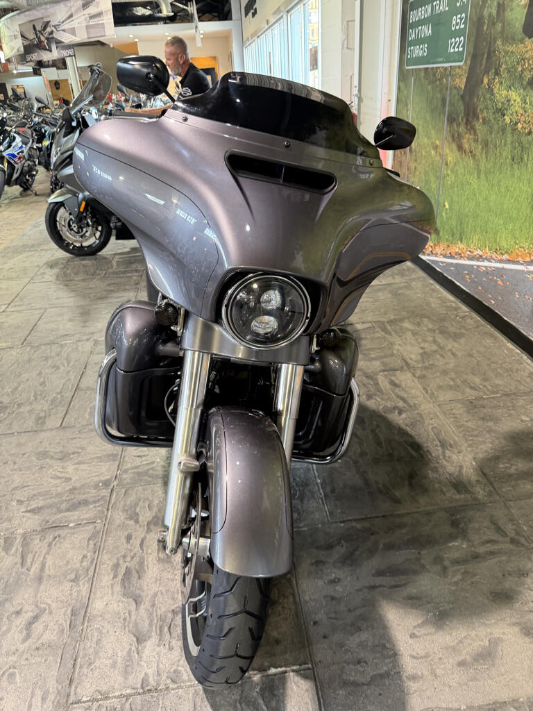 2015 Harley-Davidson® Street Glide® Special No Gimmicks, No Hidden Fees, photo 8