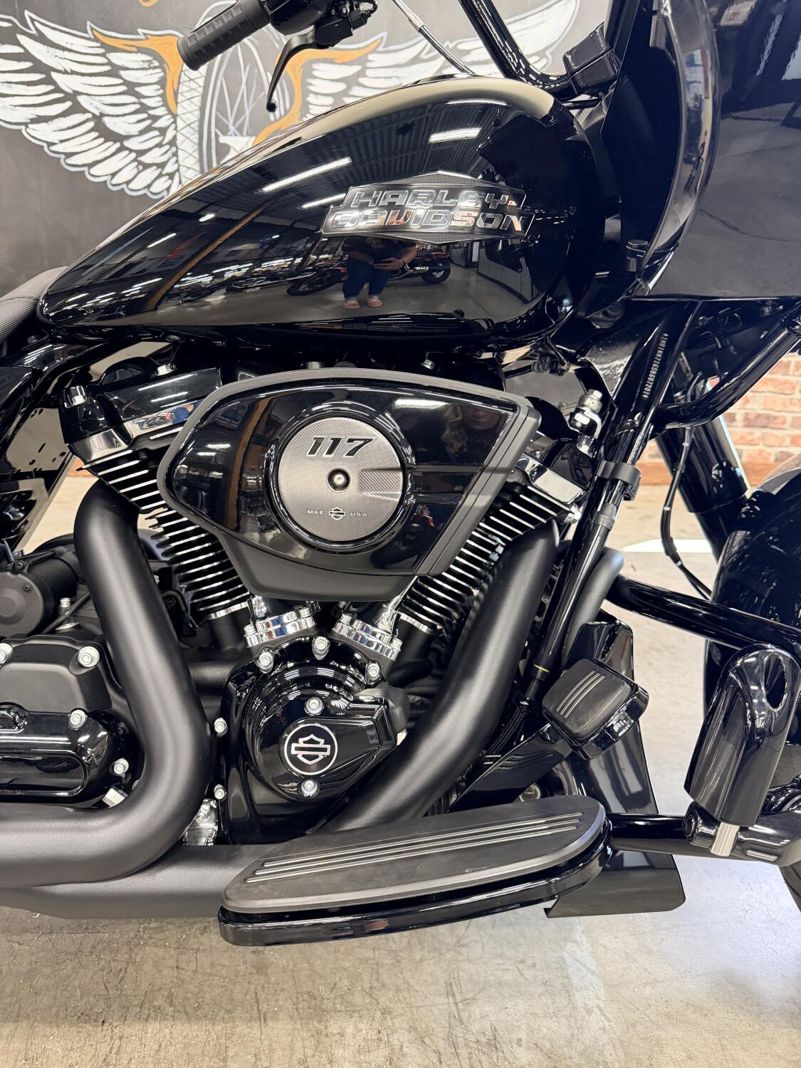 2025 Harley-Davidson® Road Glide™ FLTRX, photo 3