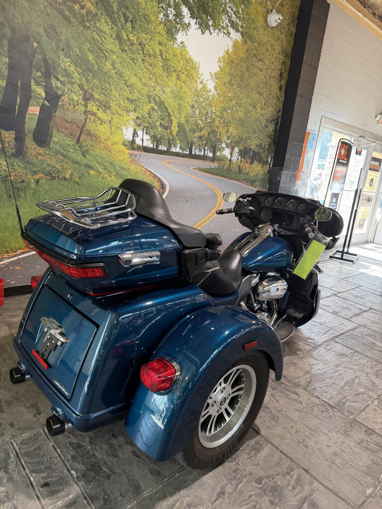 2020 Harley-Davidson® Tri Glide® Ultra No Gimmicks, No Hidden Fees, photo 22