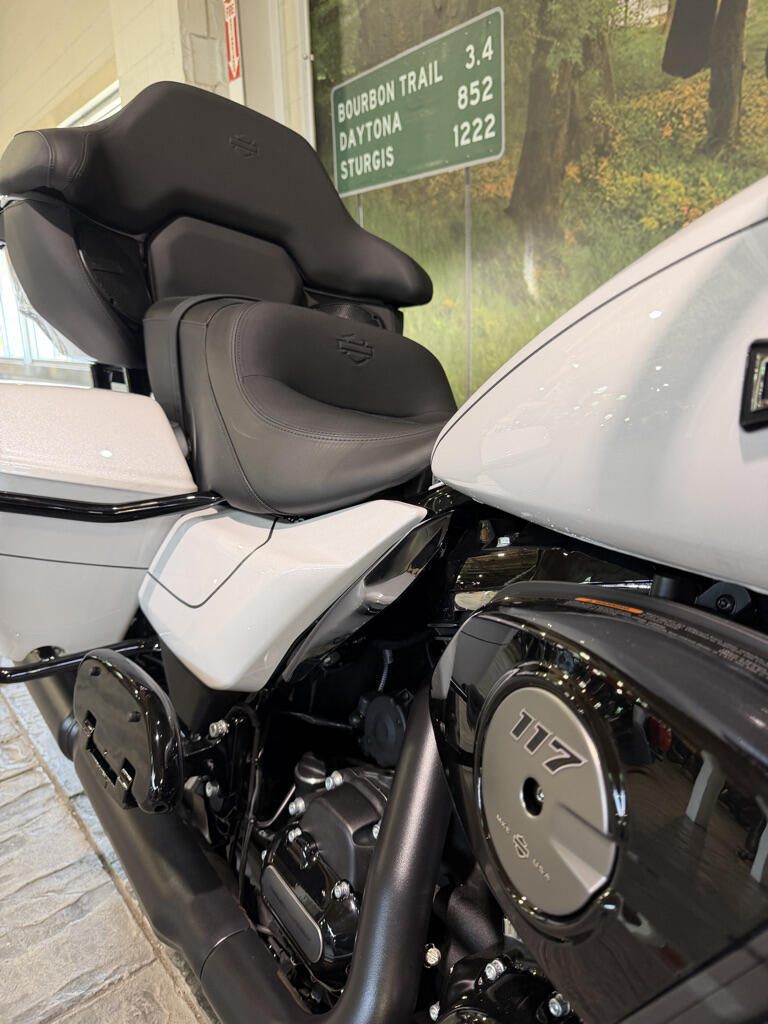2026 Harley-Davidson® Street Glide Limited No Gimmicks, No Hidden Fees, photo 8