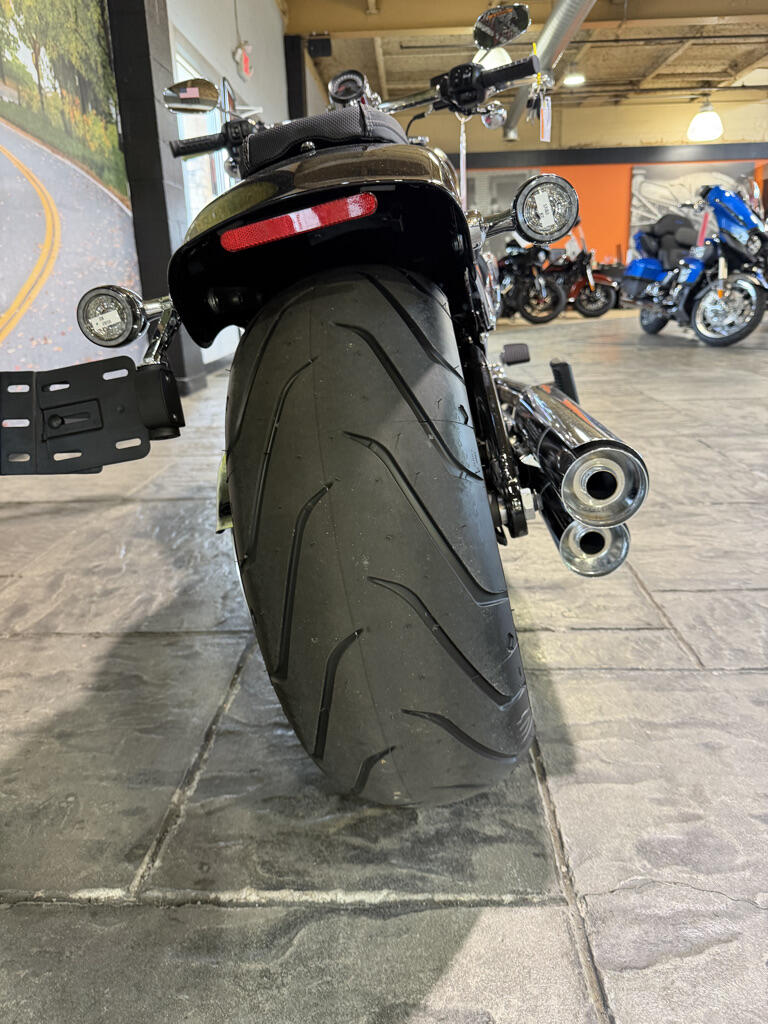 2026 Harley-Davidson® Breakout®, photo 17