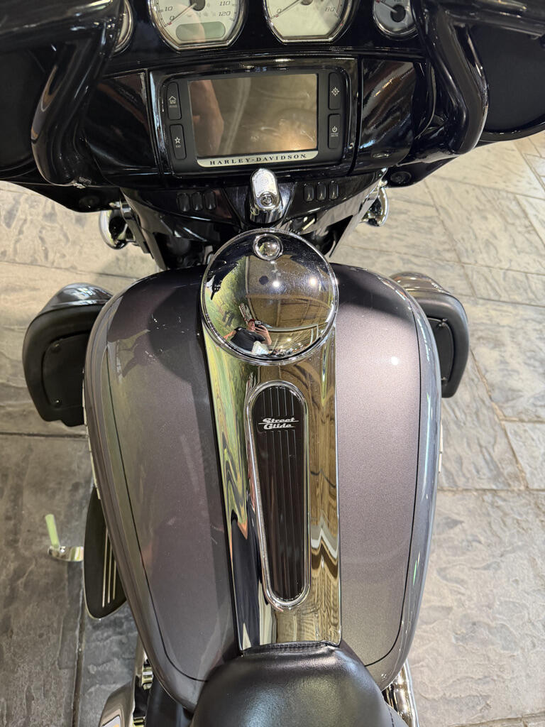 2015 Harley-Davidson® Street Glide® Special No Gimmicks, No Hidden Fees, photo 14
