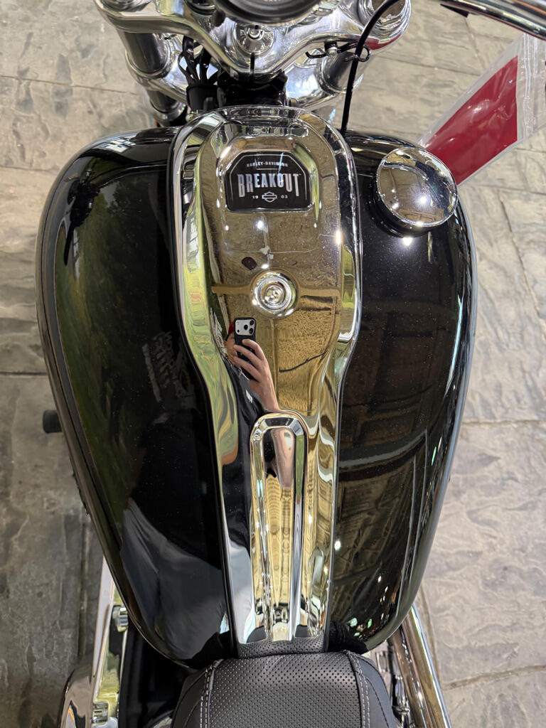 2026 Harley-Davidson® Breakout®, photo 12