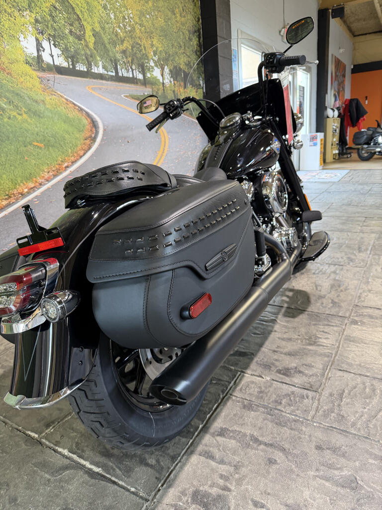 2026 Harley-Davidson® Heritage Classic®, photo 20