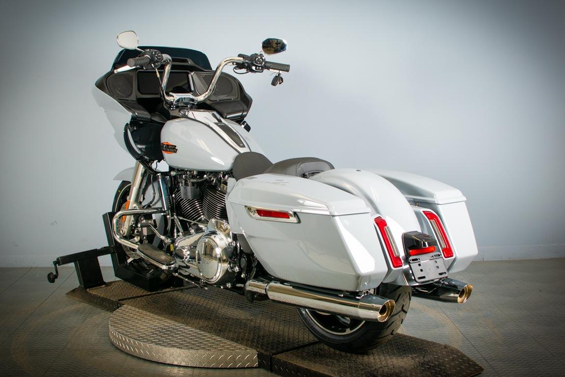 2026 Harley-Davidson® Road Glide™ FLTRX, photo 6