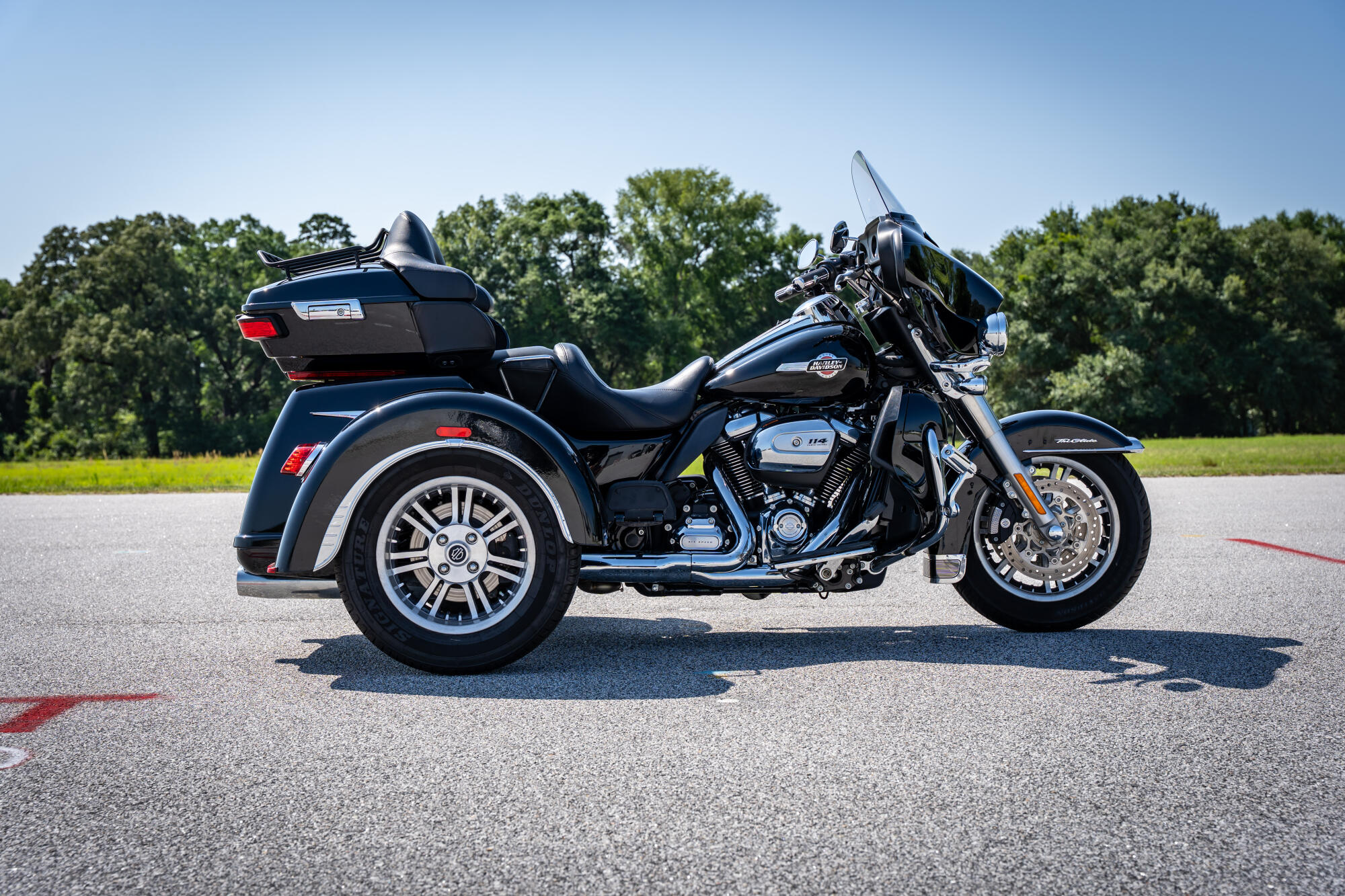 2023 Harley-Davidson Tri Glide Ultra FLHTCUTG